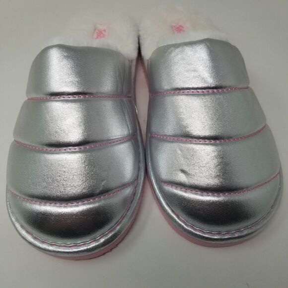 NWT. Justice quilted silver, fur lined house slippers. Size 6. - Picture 16 of 16